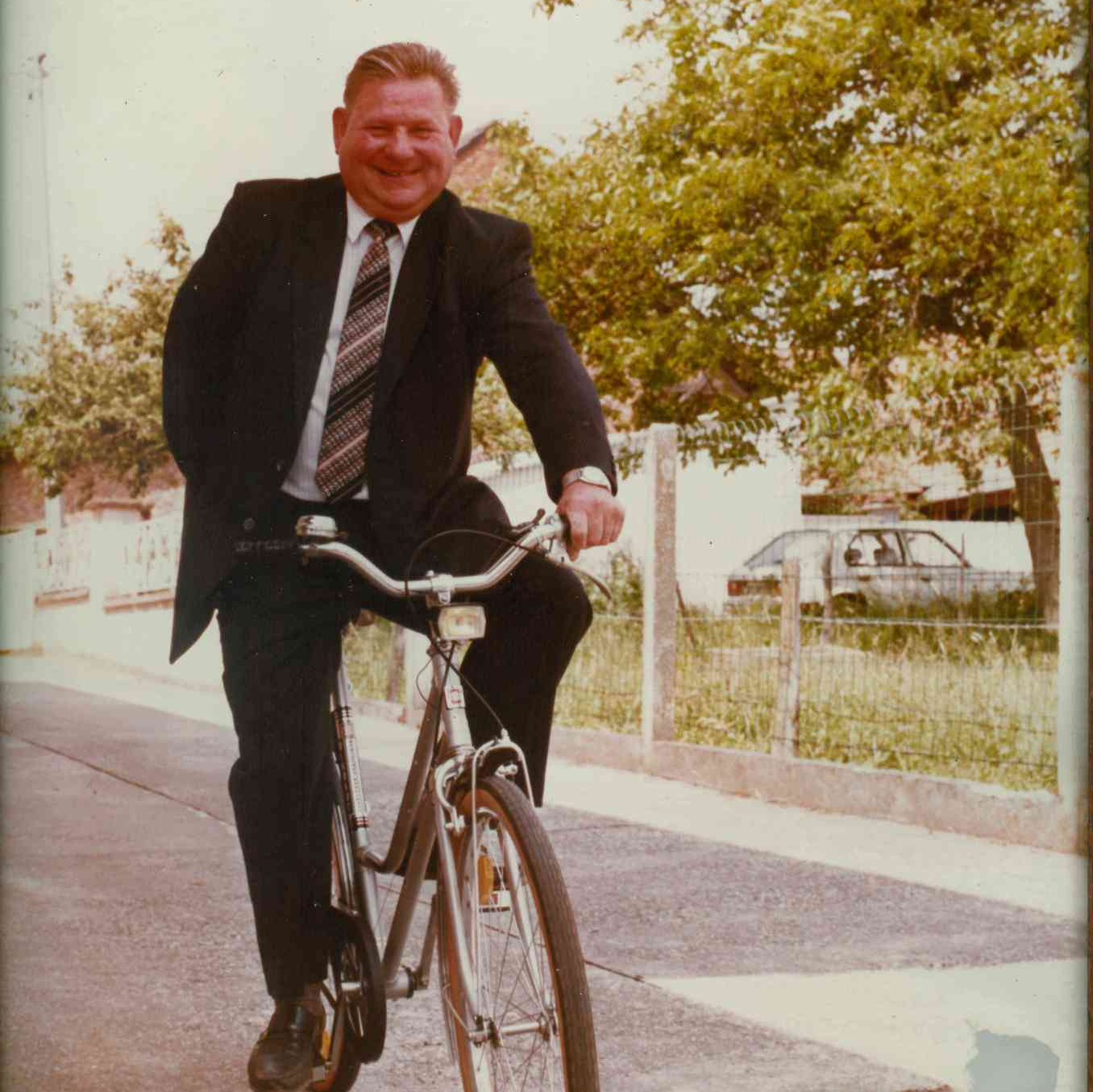 Espace hommage de Monsieur Gérard  Helmer